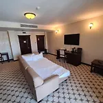 Golden House Hotel 4*