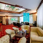 Hotel Golden House