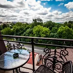 Golden House 4* Craiova