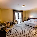 Golden House Craiova
