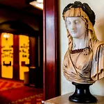Golden House Craiova