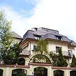 Golden House Hotel