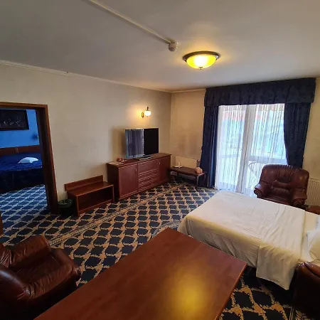 Golden House Hotel