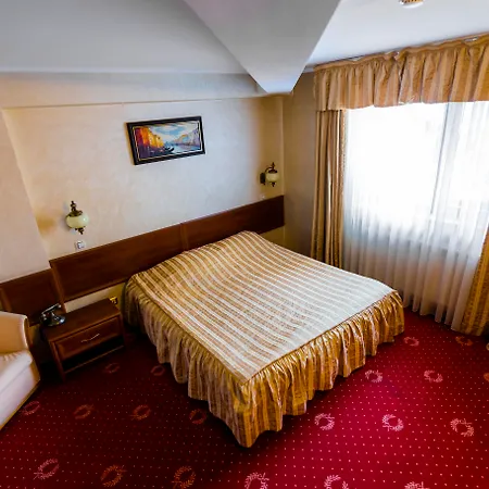 Golden House Hotel 4*