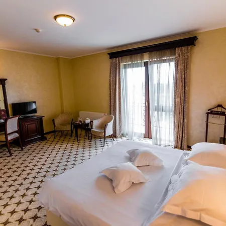 Golden House 4* Крайова