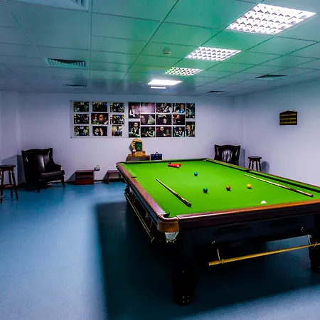 Golden House Hotell 4*