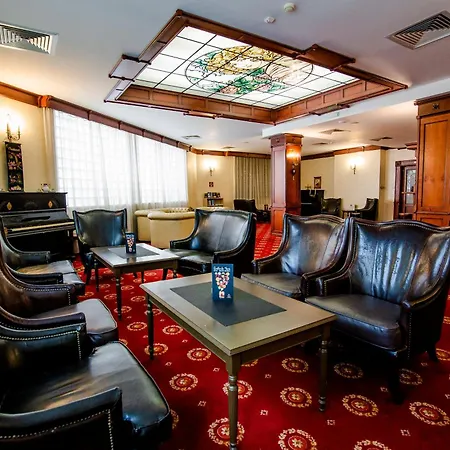 Golden House Κραϊόβα