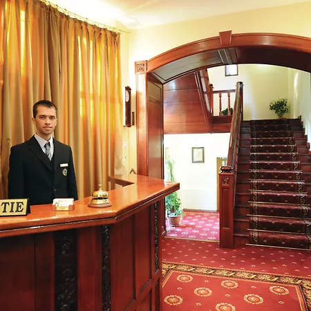 Golden House Hotel 4*