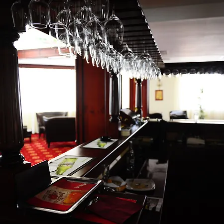 Ξενοδοχείο Golden House 4*