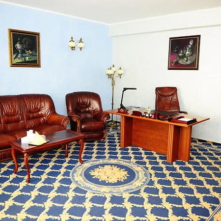 Golden House Hotel