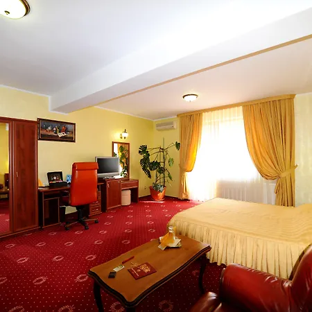 Ξενοδοχείο Golden House Κραϊόβα