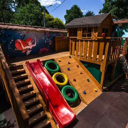 Golden House 4* Κραϊόβα