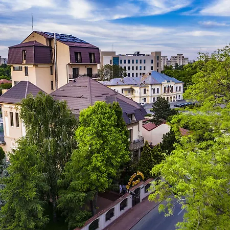 Golden House 4* Κραϊόβα