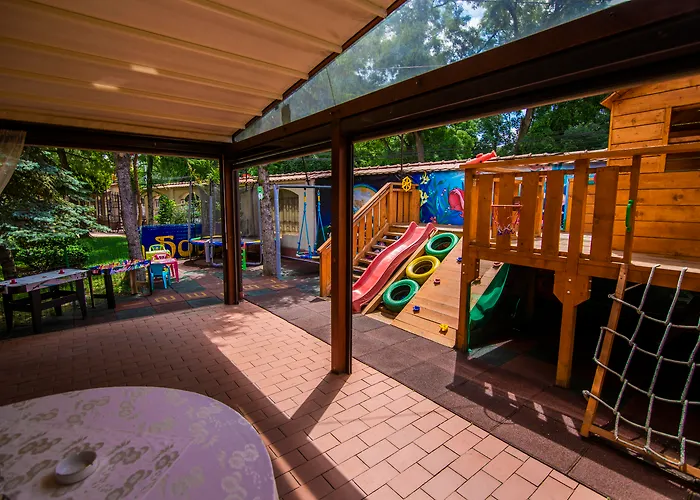 Hotel Golden House 4*