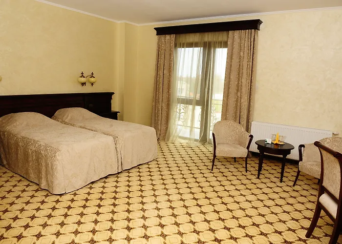 Golden House Hotel 4*